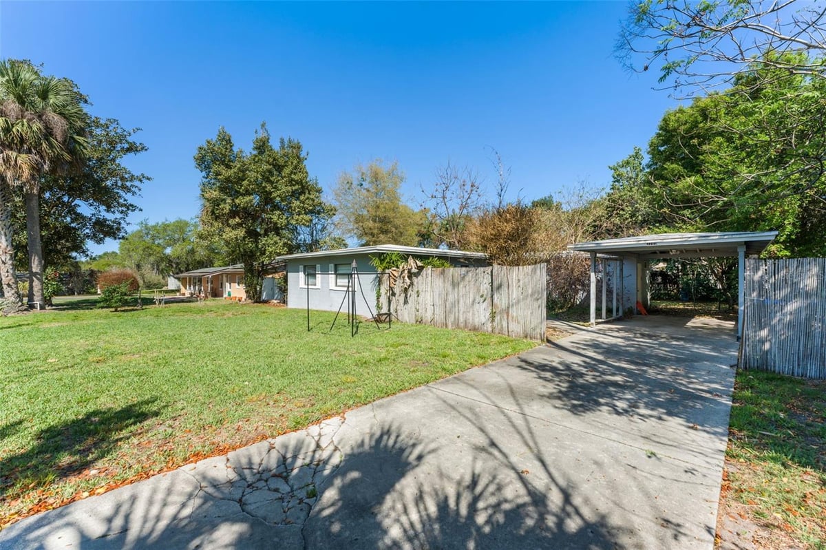 3205 JOYANN STREET ORLANDO FL 32810 — photo 2