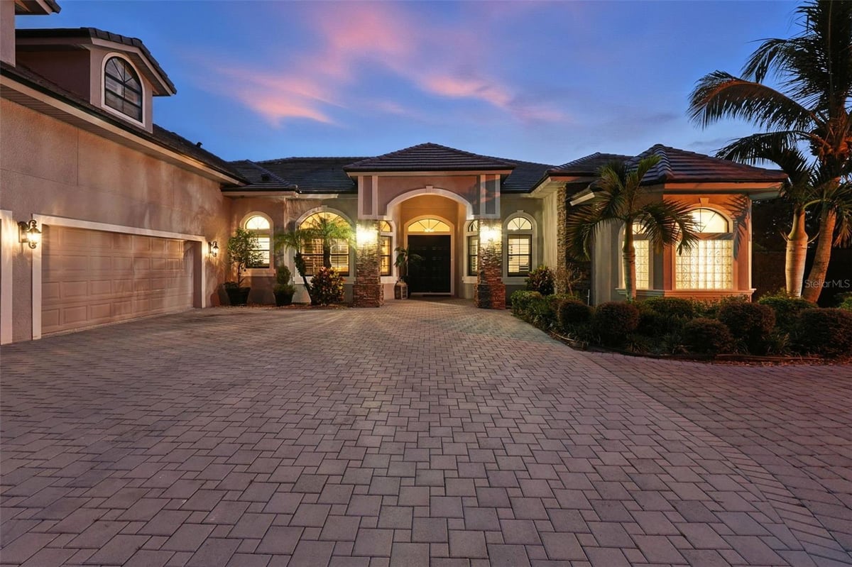 8830 GREY HAWK POINT ORLANDO FL 32836 — photo 2