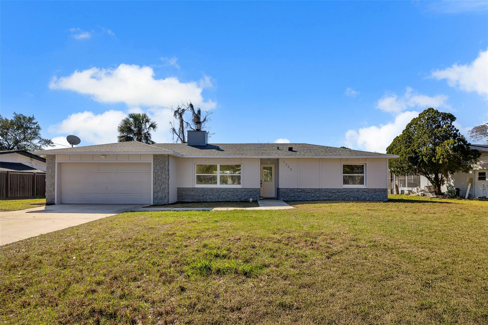 1350 LAKE ASHER — photo 2
