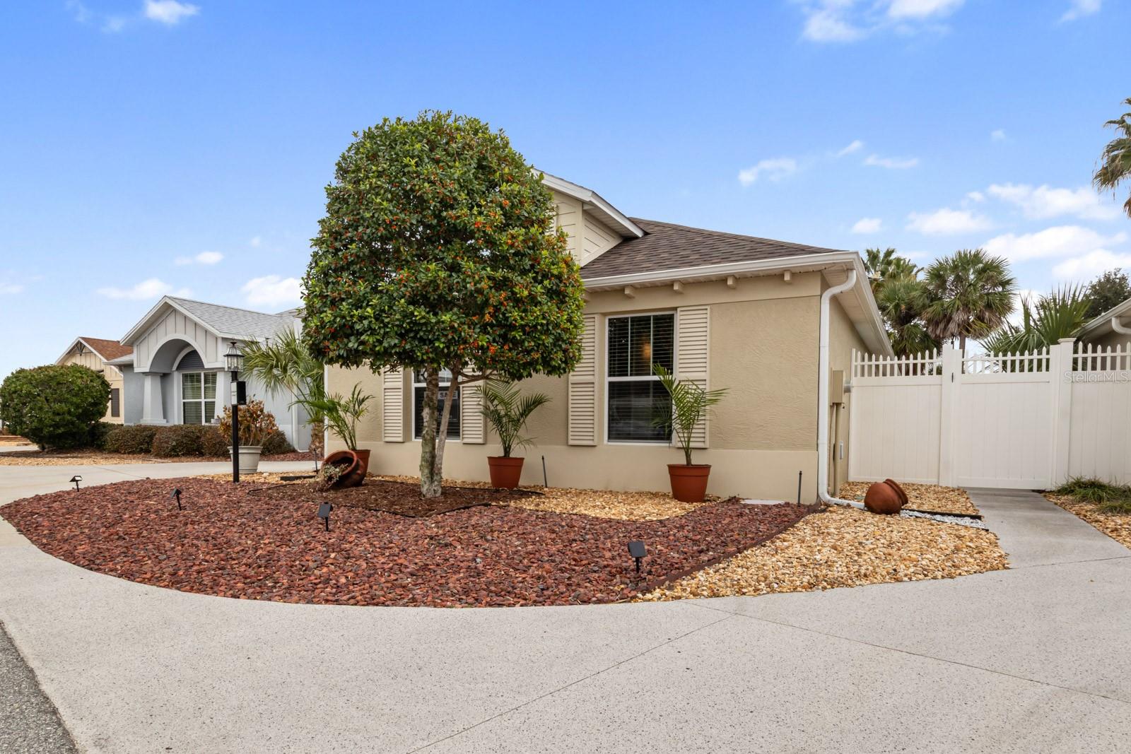 1204 FLAMINGO PL — photo 2