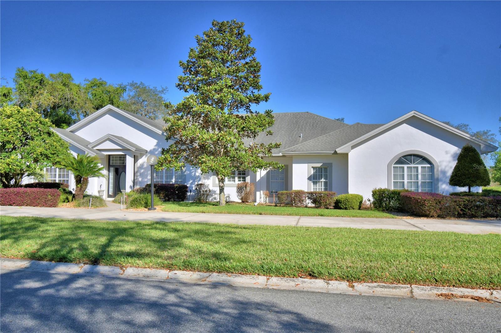104 FAIRWAY DR — photo 2